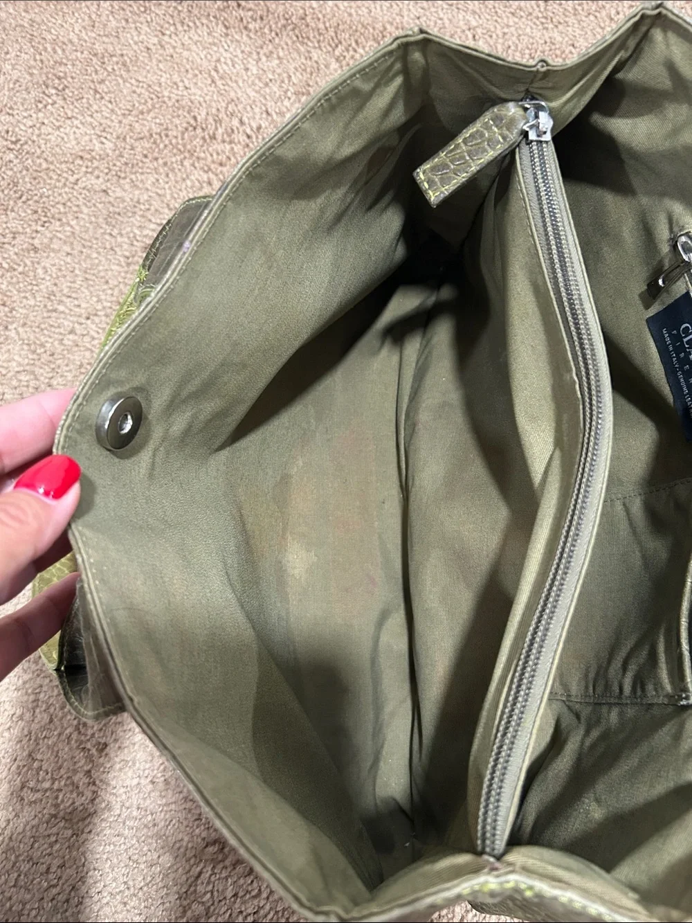 Claudia Firenze stylish olive
